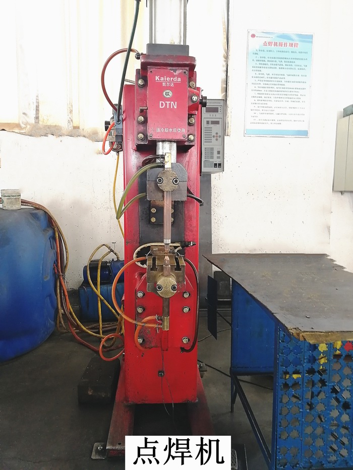 1597998056306478.jpg 調(diào)整大小 點焊機(jī).jpg